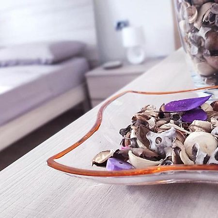 Chiara'S Home Бриндизи Екстериор снимка